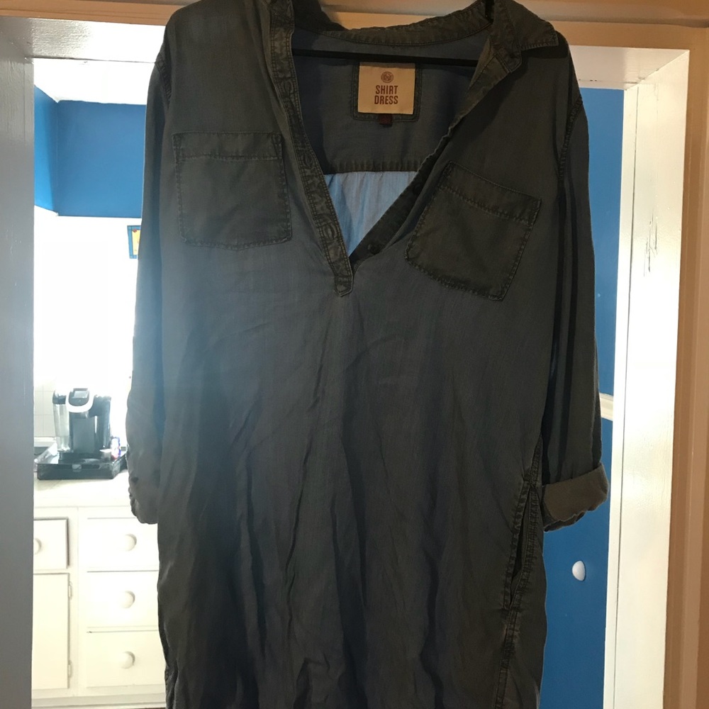 Women’s Dress Shirt